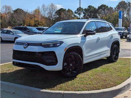 2026 Volkswagen Tiguan 2.0T SE R-Line Black 4MOTION