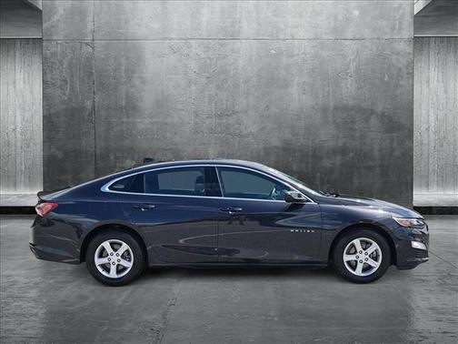 2022 Chevrolet Malibu FWD LT