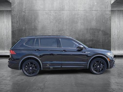 2022 Volkswagen Tiguan 2.0T SE R-Line Black 4MOTION