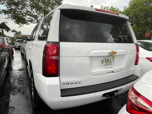 Photo 3 of 5 of 2020 Chevrolet Tahoe LT