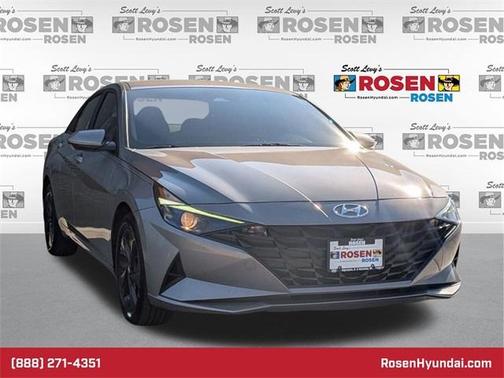 2023 Hyundai ELANTRA SEL