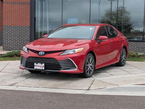 2024 Toyota Camry Hybrid XLE