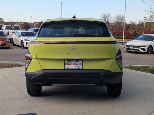 2024 Hyundai KONA SE
