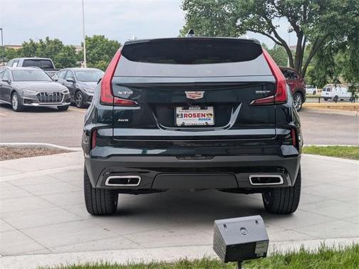 2025 Cadillac XT4 Premium Luxury