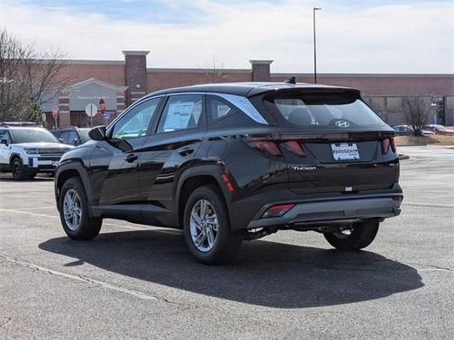 2025 Hyundai TUCSON SE