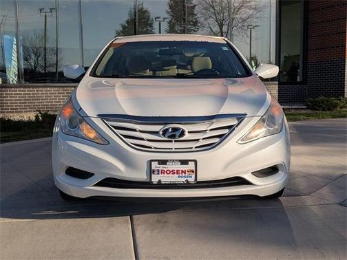 2011 Hyundai SONATA GLS