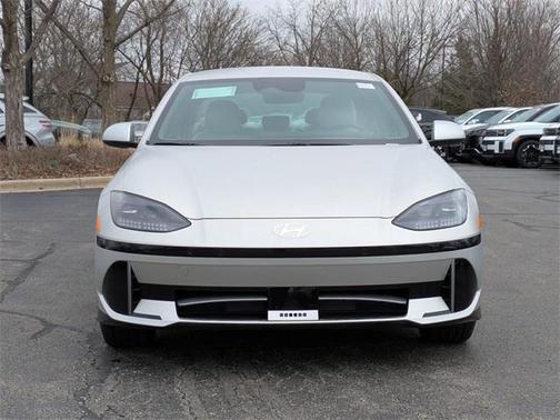 2025 Hyundai IONIQ 6 SEL