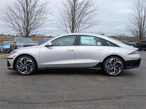 2025 Hyundai IONIQ 6 SEL