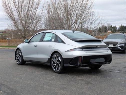2025 Hyundai IONIQ 6 SEL