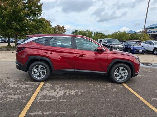 2024 Hyundai TUCSON SE