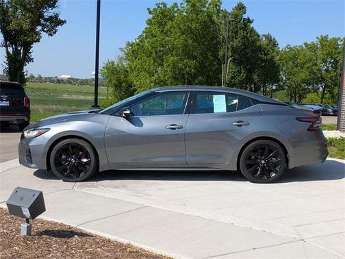 2021 Nissan Maxima SR