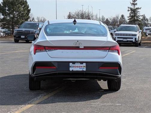 2025 Hyundai ELANTRA SEL Convenience