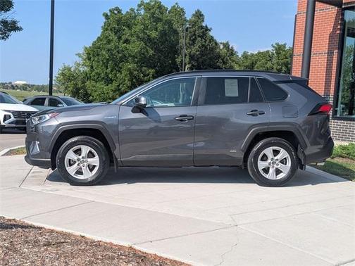2021 Toyota RAV4 Hybrid XLE