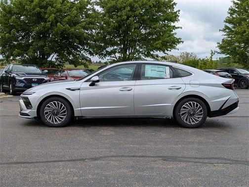 2025 Hyundai SONATA Hybrid Limited