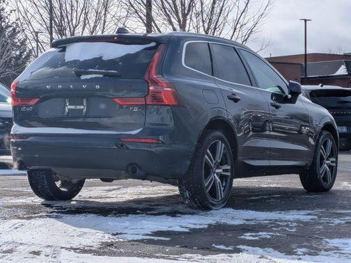 2020 Volvo XC60 T5 Momentum