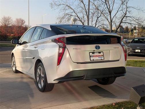 2017 Toyota Prius Four Touring