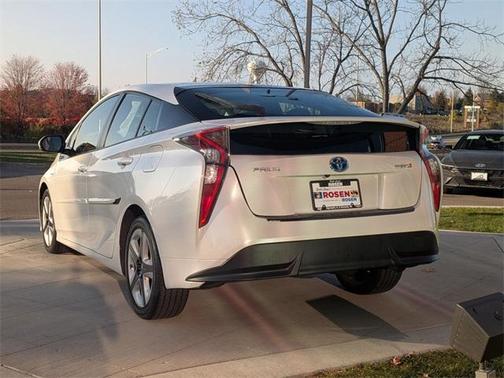 2017 Toyota Prius Four Touring