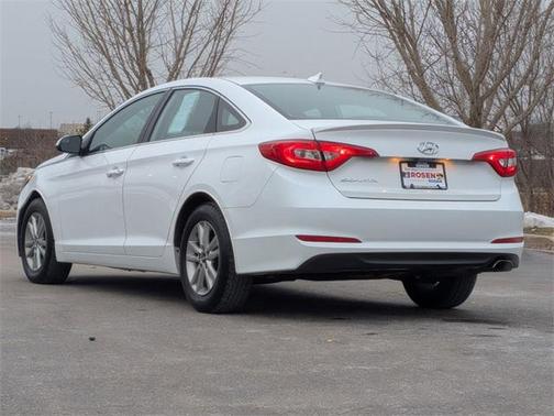 2016 Hyundai SONATA SE