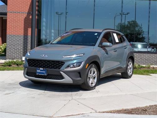 2022 Hyundai KONA SEL