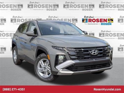 2026 Hyundai TUCSON SE