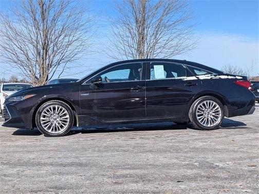 2019 Toyota Avalon Hybrid Limited