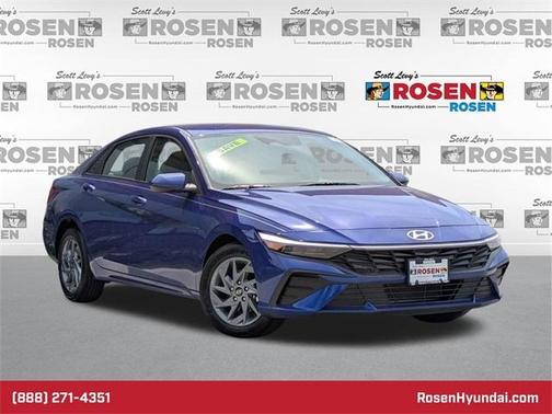 2024 Hyundai ELANTRA SEL