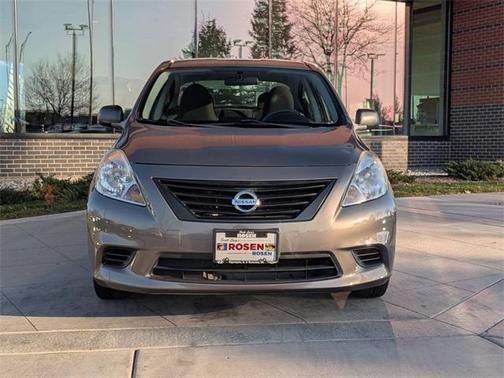2014 Nissan Versa 1.6 S+