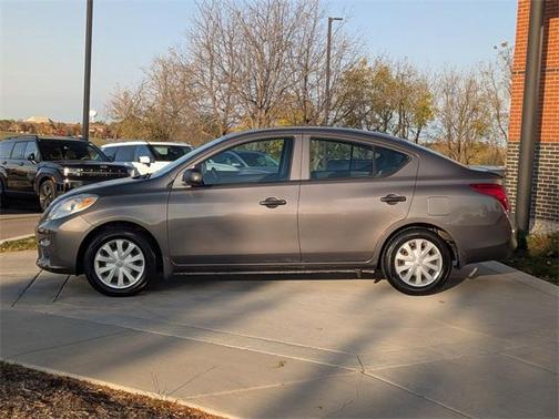 2014 Nissan Versa 1.6 S+
