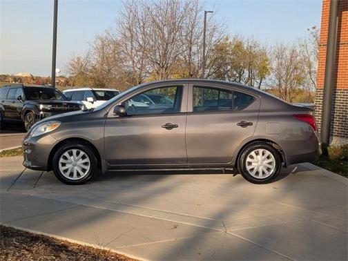 2014 Nissan Versa 1.6 S+