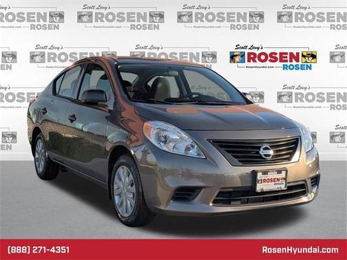 2014 Nissan Versa 1.6 S+