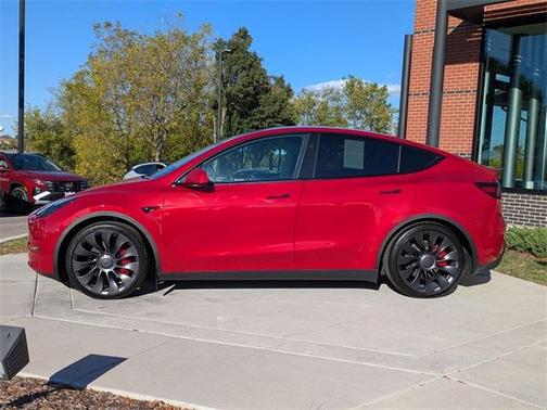 2023 Tesla Model Y Performance