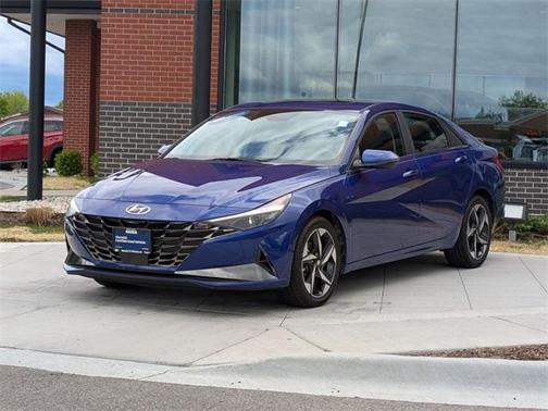 2022 Hyundai ELANTRA SEL