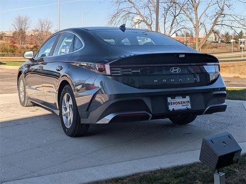 2025 Hyundai SONATA SE