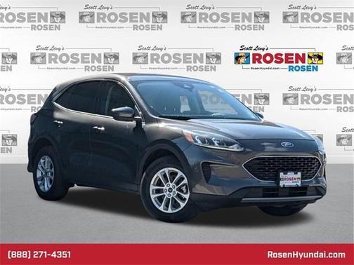 2020 Ford Escape SE