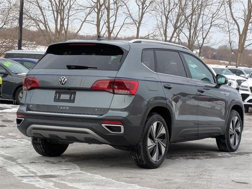 2024 Volkswagen Taos 1.5T SE