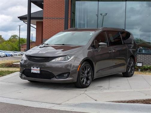 2019 Chrysler Pacifica Touring-L Plus