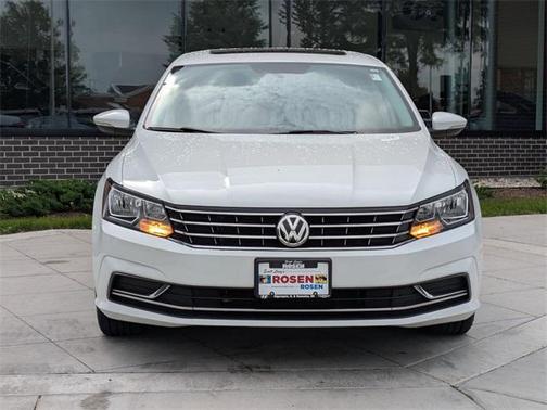 2017 Volkswagen Passat 1.8T SE