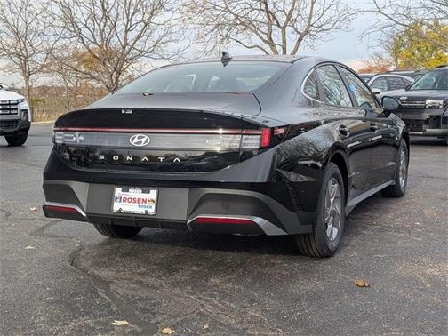 2026 Hyundai SONATA SE