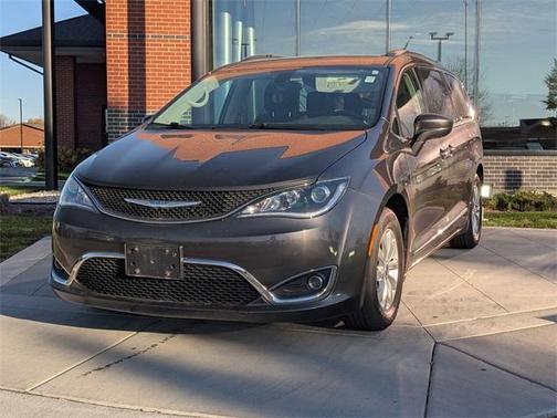 2018 Chrysler Pacifica Touring-L Plus