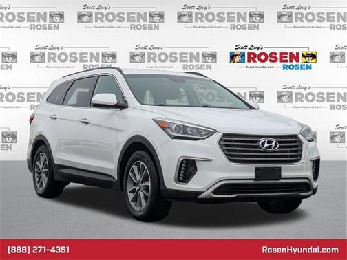 2017 Hyundai SANTA FE SE
