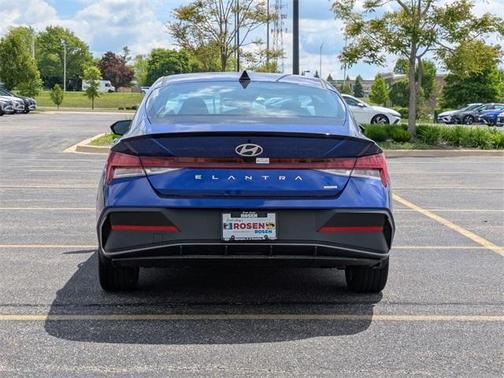 2025 Hyundai ELANTRA HEV SEL