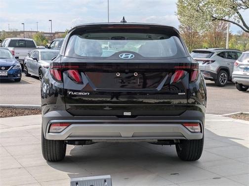 2025 Hyundai TUCSON SE