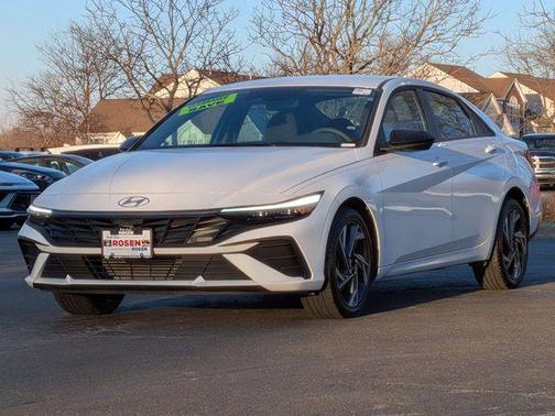 2025 Hyundai ELANTRA SEL Sport