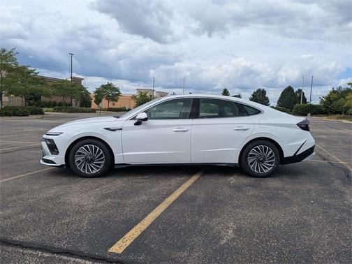 2025 Hyundai SONATA Hybrid Limited