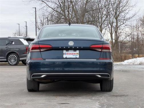 2021 Volkswagen Passat 2.0T SE