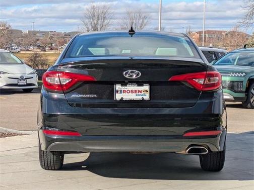 2017 Hyundai SONATA SE
