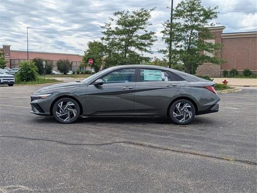 2025 Hyundai ELANTRA HEV Limited