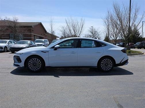 2025 Hyundai SONATA Hybrid Limited