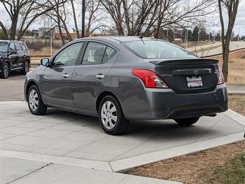 2019 Nissan Versa 1.6 SV