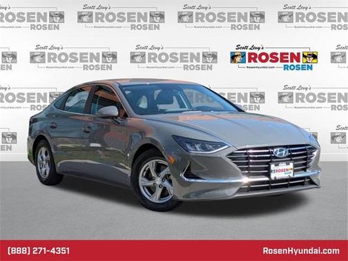 2022 Hyundai SONATA SE